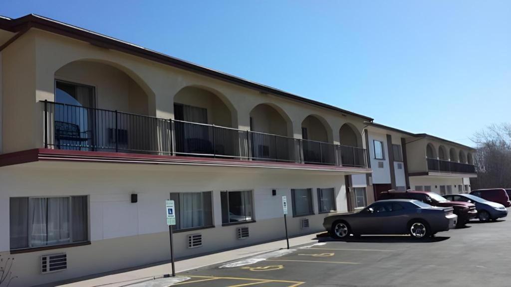 America'S Best Inn Urbana Champaign Exterior foto